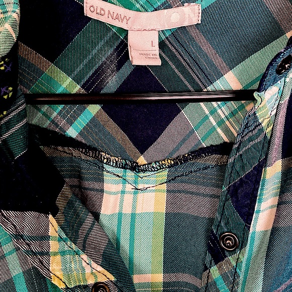 Old Navy Girl’s Large Button-Up Flannel - Picture 2 of 6